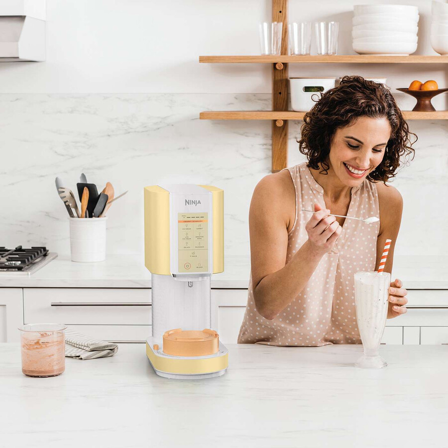 ninja creami eismaschine gefrorene desserts – gewürzte zitronen-baiser-sorte nc300ukcs